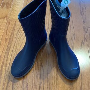 Size 8.5 navy blue rubber boots.  NWOT